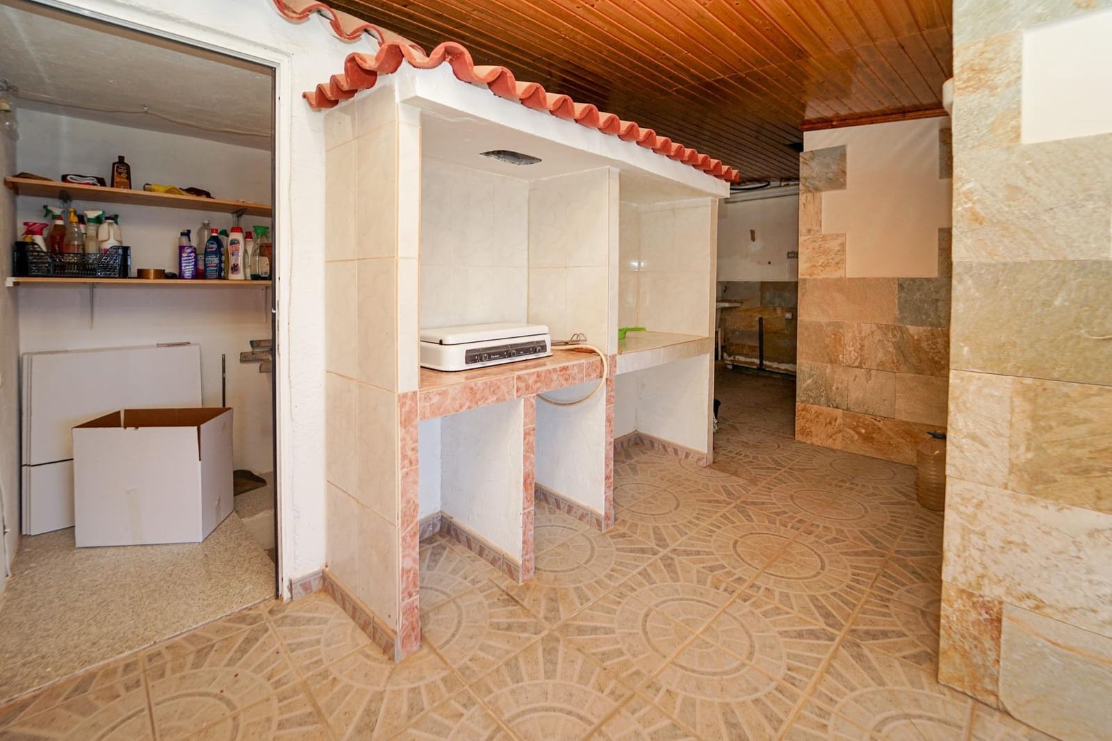 4 soverom Finca/Herregård til salgs i San Bartolome de Tirajana med svømmebasseng garasje - € 248 000 (Ref: 9036907)