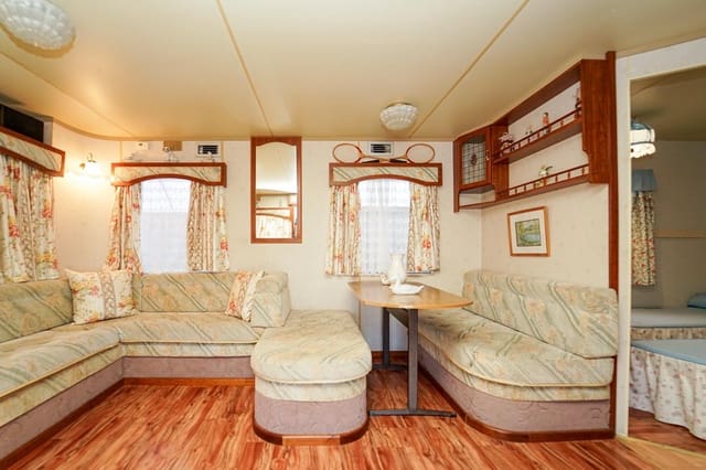 4 bedroom Finca/Country House for sale in San Bartolomé de Tirajana with pool garage - € 248,000 (Ref: 9036907)