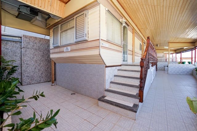 4 bedroom Finca/Country House for sale in San Bartolomé de Tirajana with pool garage - € 248,000 (Ref: 9036907)