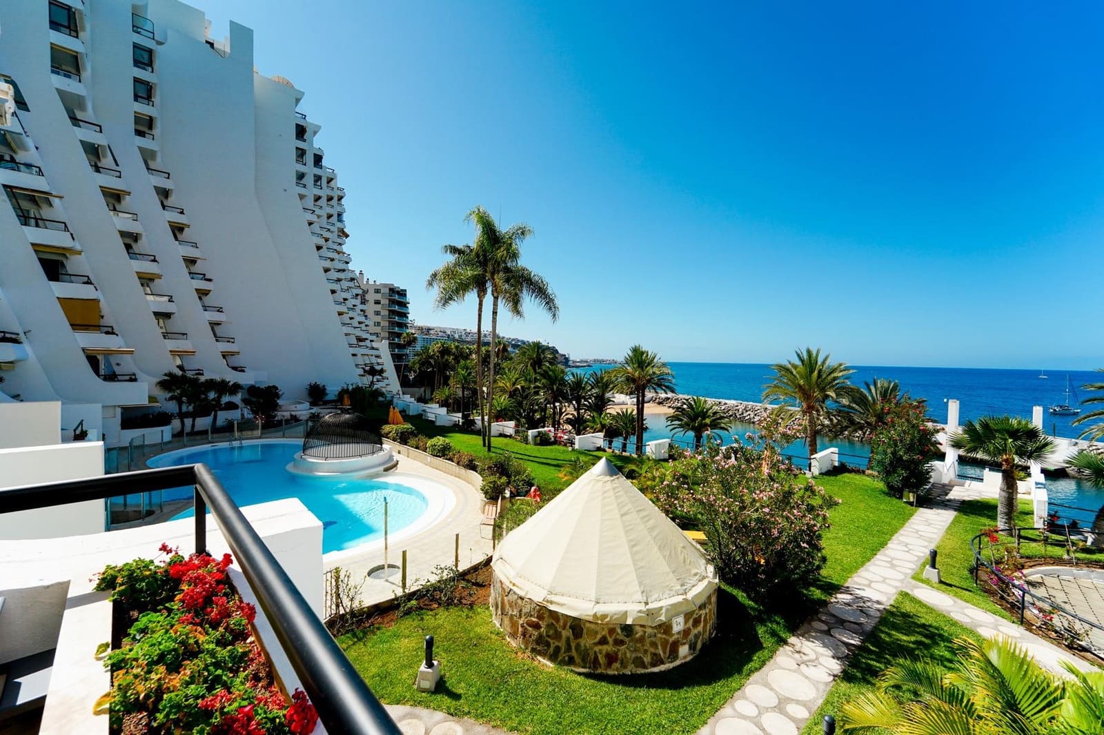 1 soveværelse Lejlighed til salg i Patalavaca med swimmingpool - € 460.000 (Ref: 9100636)