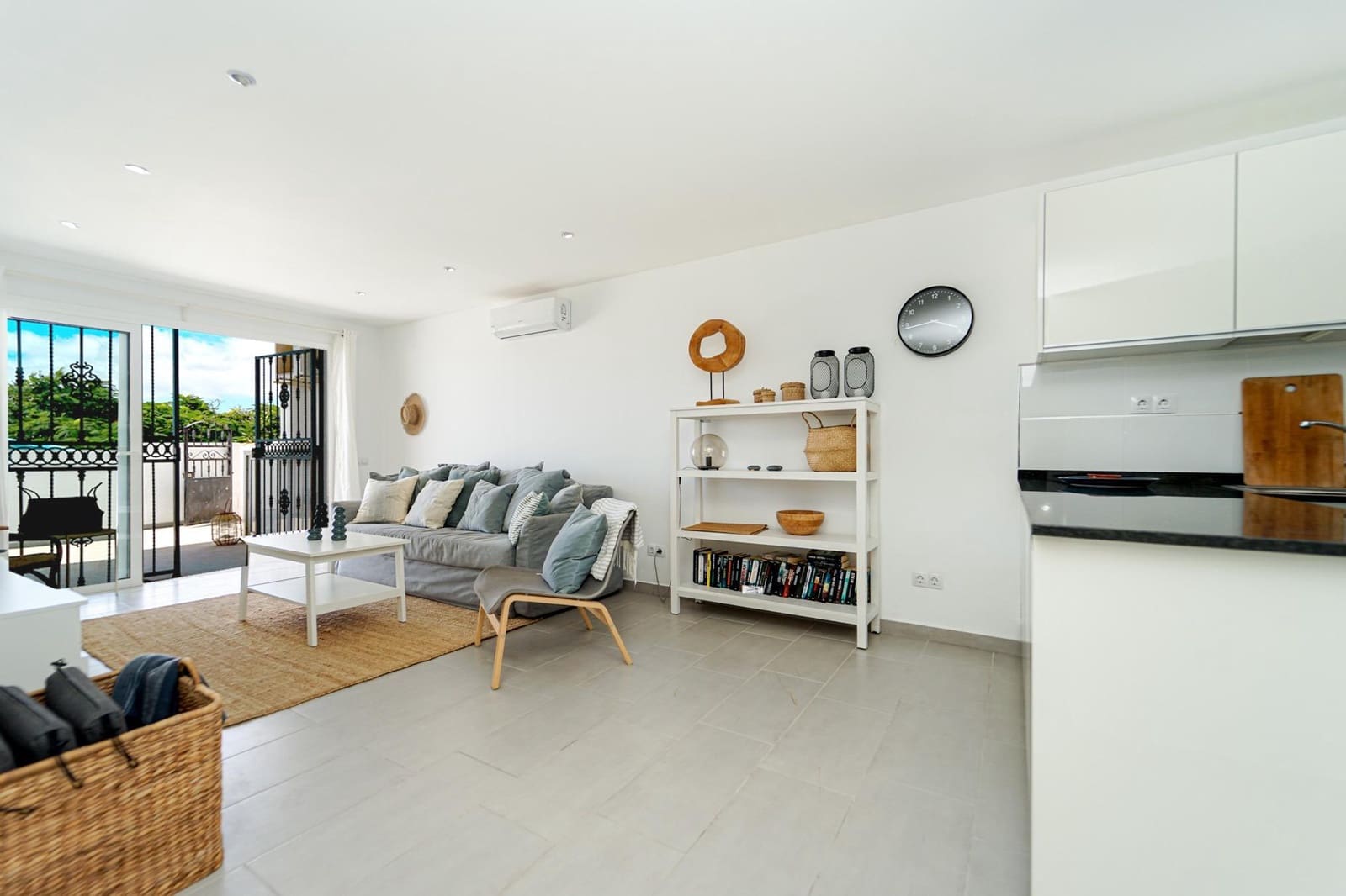 2 soverom Leilighet til salgs i Mogan med svømmebasseng - € 285 000 (Ref: 9193684)