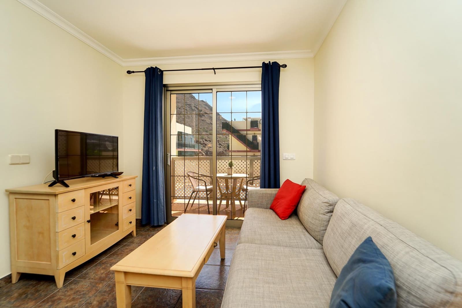 1 bedroom Apartment for sale in Mogan with pool - € 260,000 (Ref: 9236817)