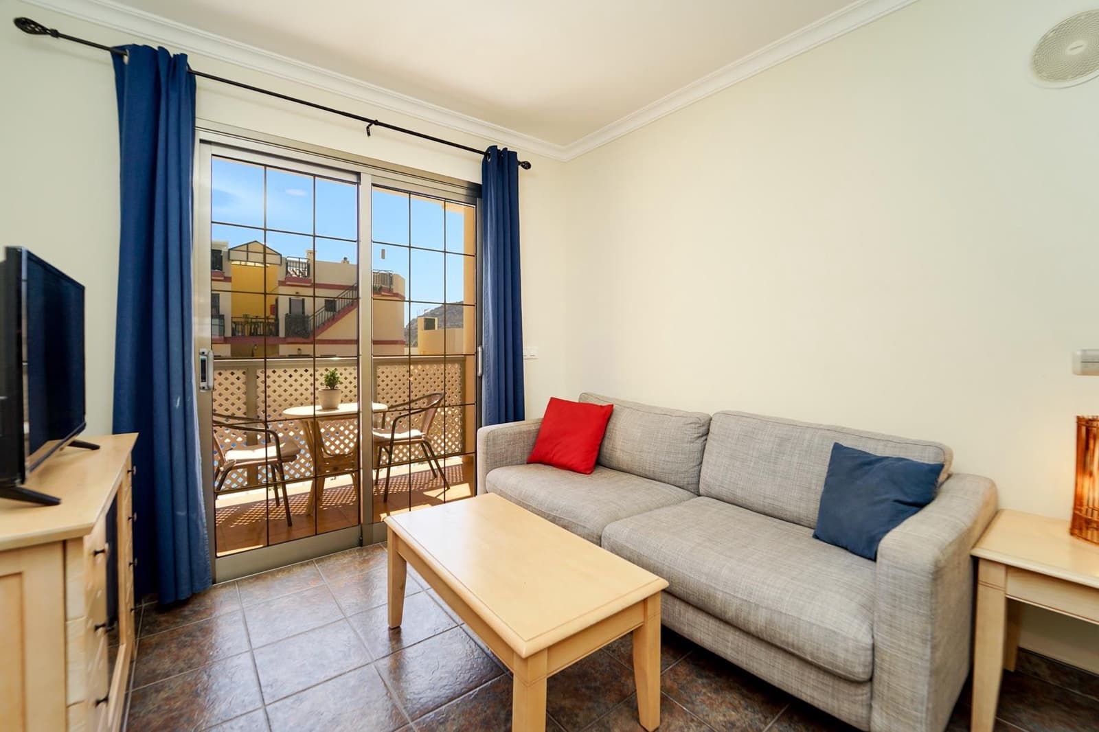 1 bedroom Apartment for sale in Mogan with pool - € 260,000 (Ref: 9236817)