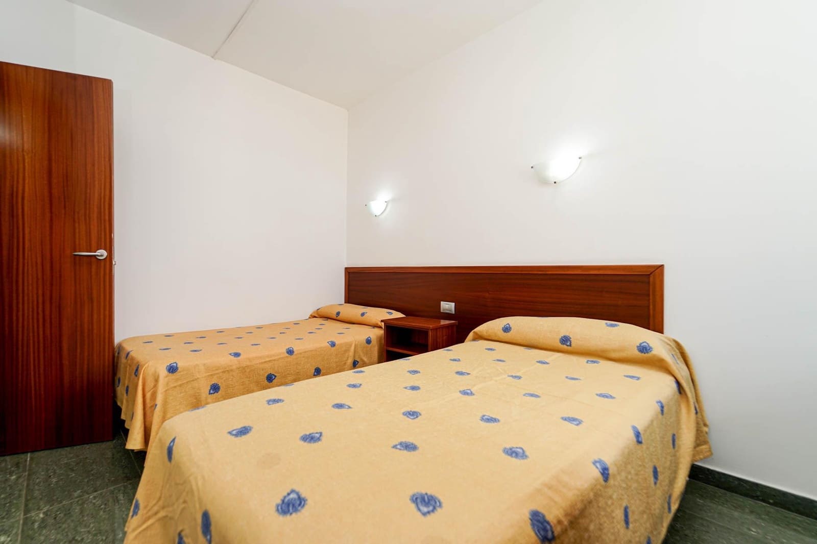 2 bedroom Apartment for sale in Puerto Rico with pool - € 175,000 (Ref: 9303400)