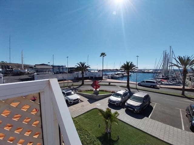 3 quarto Moradia em Banda para venda em San Bartolomé de Tirajana com piscina - 950 000 € (Ref: 9330550)