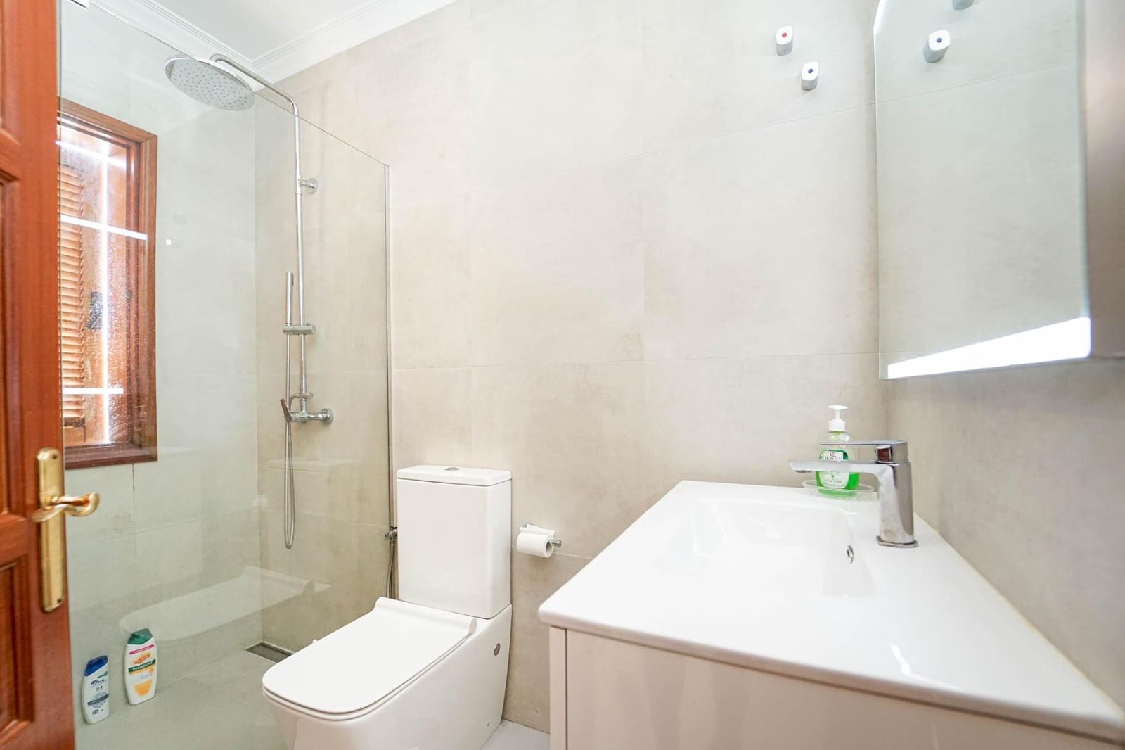 6 soveværelse Villa til salg i Sonneland med swimmingpool garage - € 995.000 (Ref: 9375257)