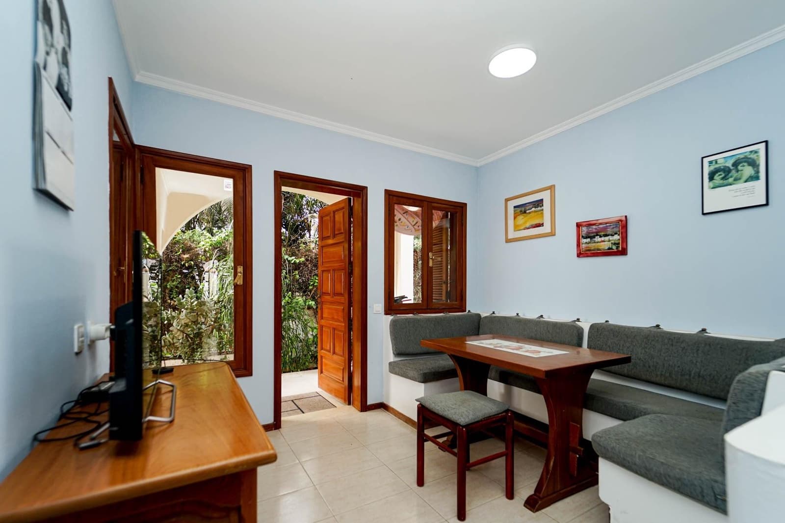 6 soveværelse Villa til salg i Sonneland med swimmingpool garage - € 995.000 (Ref: 9375257)