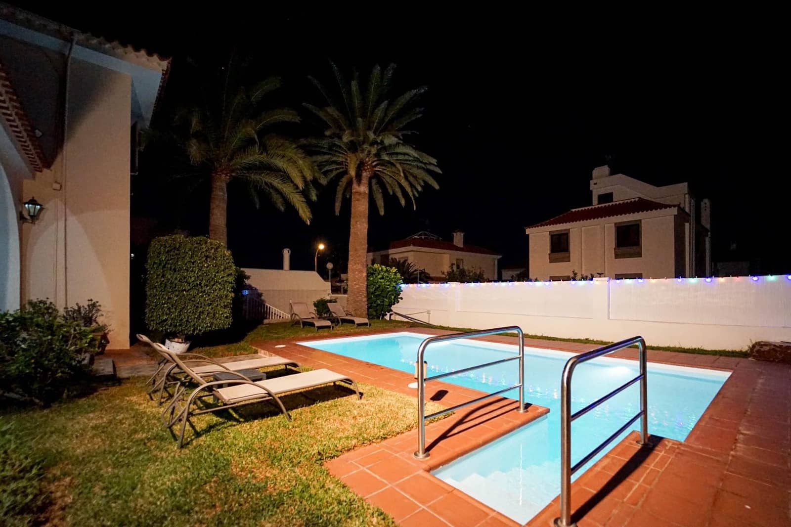 6 soveværelse Villa til salg i Sonneland med swimmingpool garage - € 995.000 (Ref: 9375257)