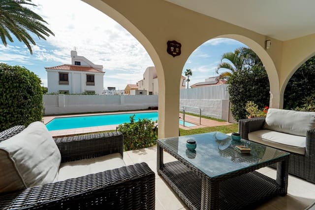 6 soverom Villa til salgs i Sonneland, San Bartolomé de Tirajana med svømmebasseng garasje - € 995 000 (Ref: 9375257)