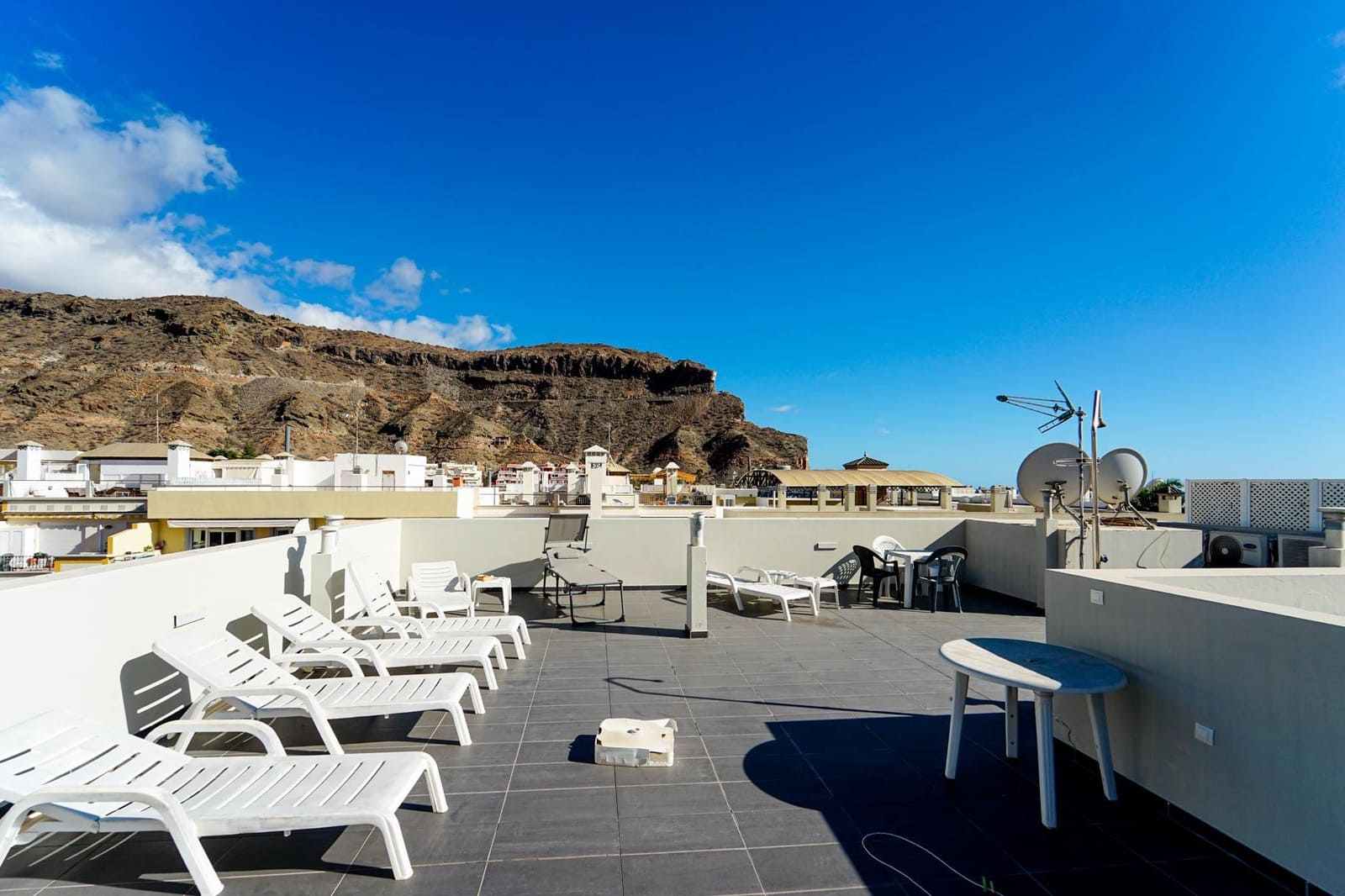 2 sovrum Lägenhet till salu i Mogan med garage - 325 000 € (Ref: 9385493)