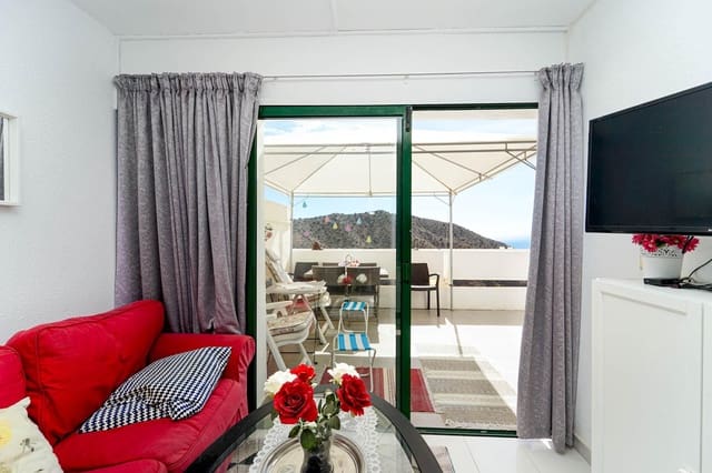 2 soverom Leilighet til salgs i Puerto Rico, Mogán med svømmebasseng - € 249 000 (Ref: 9415824)