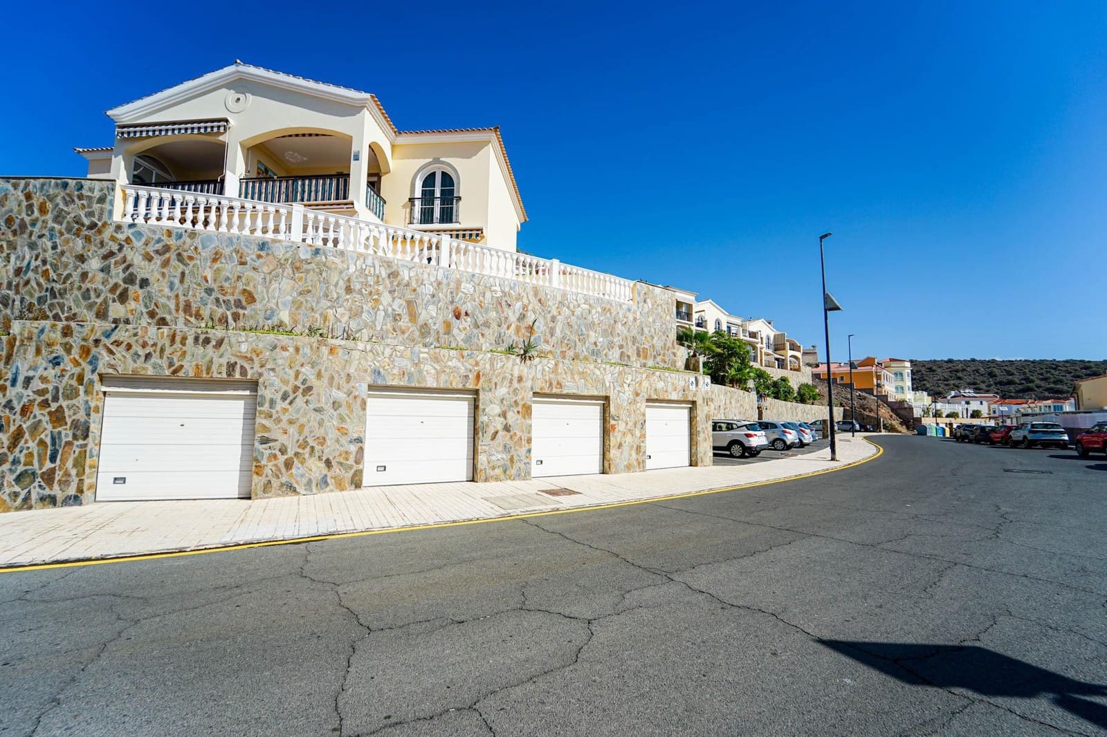 1 bedroom Apartment for sale in Mogan with garage - € 360,000 (Ref: 9427125)