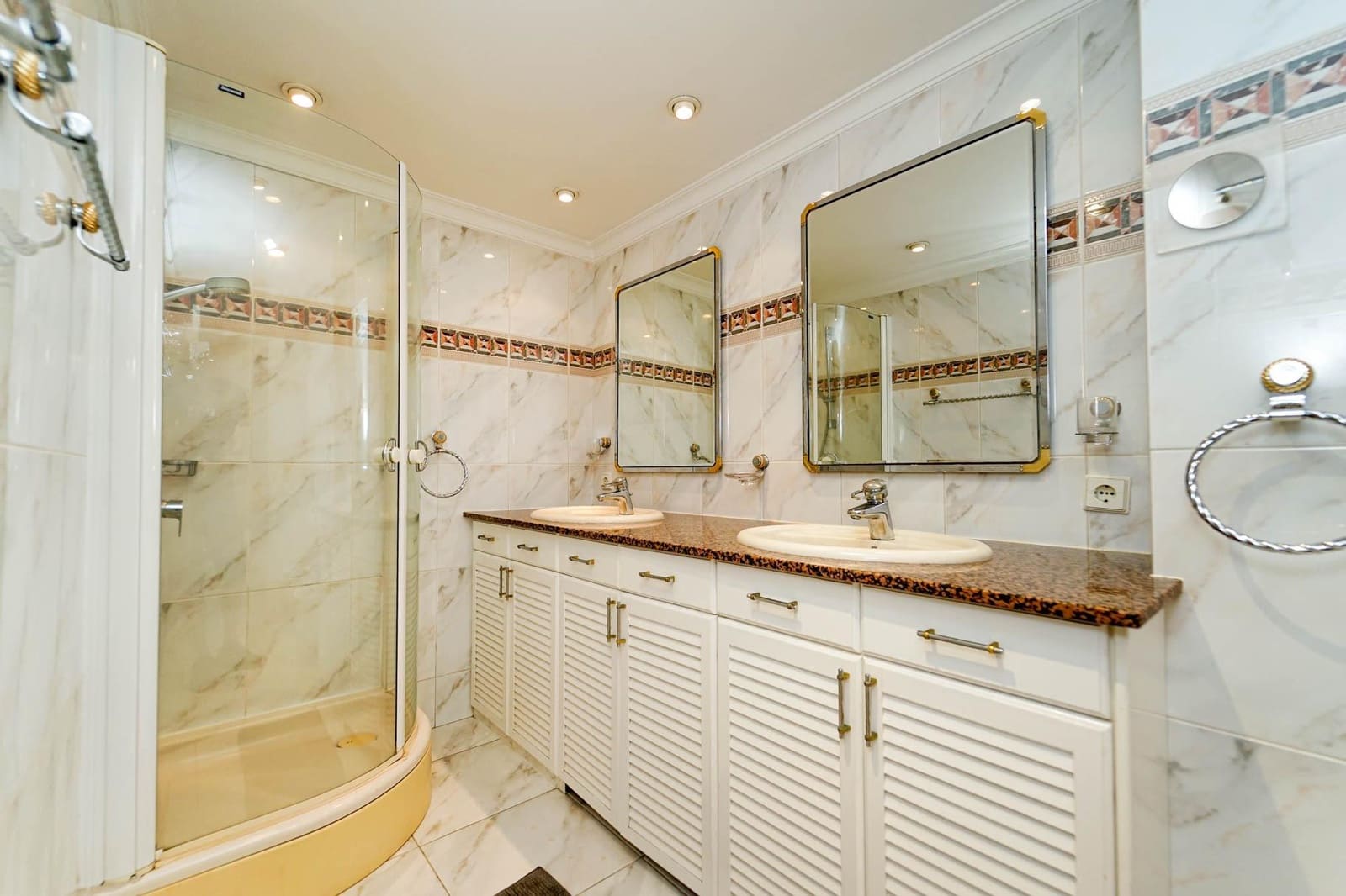 1 sovrum Lägenhet till salu i Patalavaca med pool - 350 000 € (Ref: 9450191)