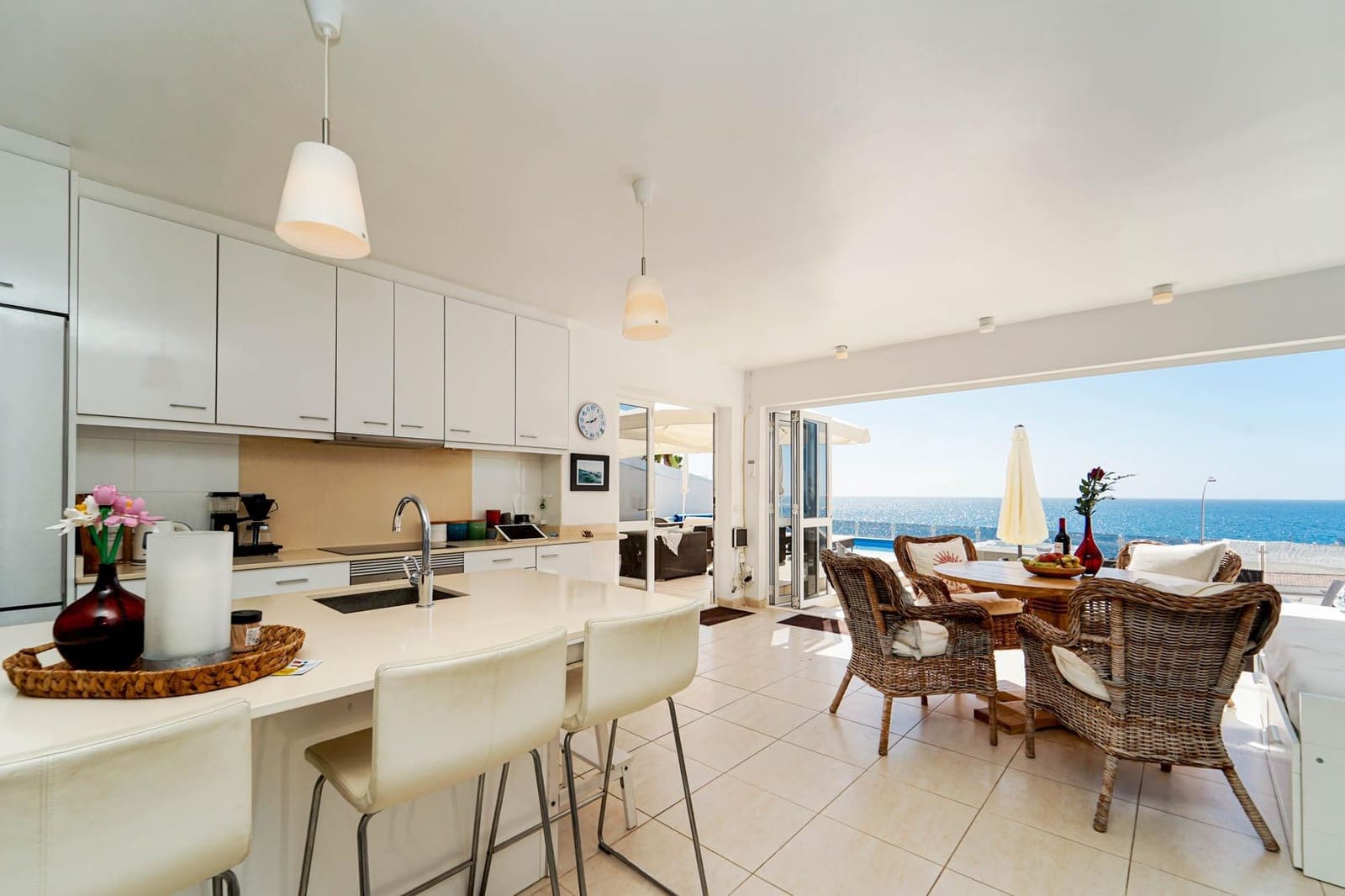 4 sovrum Lägenhet till salu i Mogan med pool - 795 000 € (Ref: 9629893)