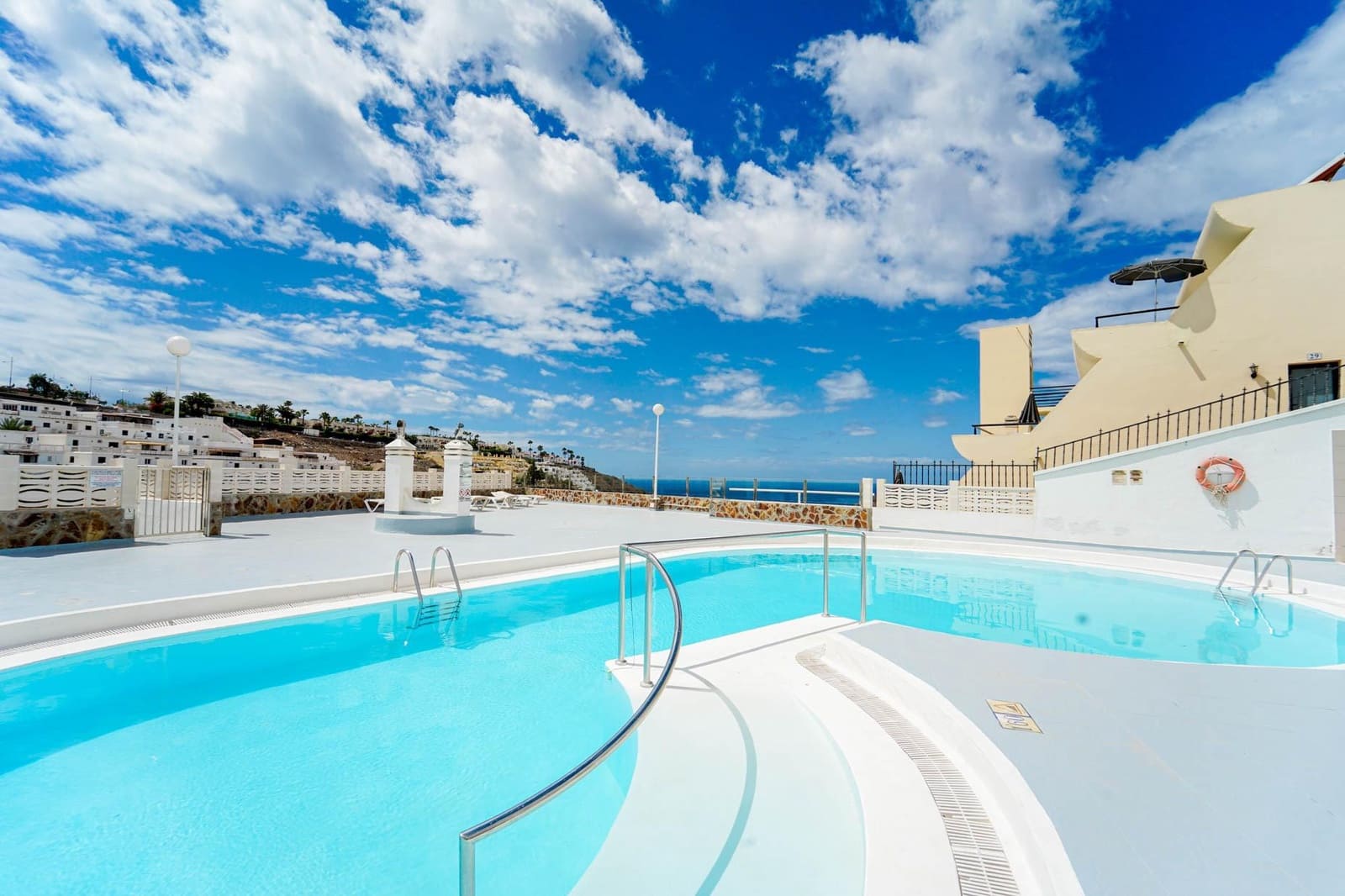 1 bedroom Apartment for sale in Puerto Rico with pool - € 195,000 (Ref: 9698786)