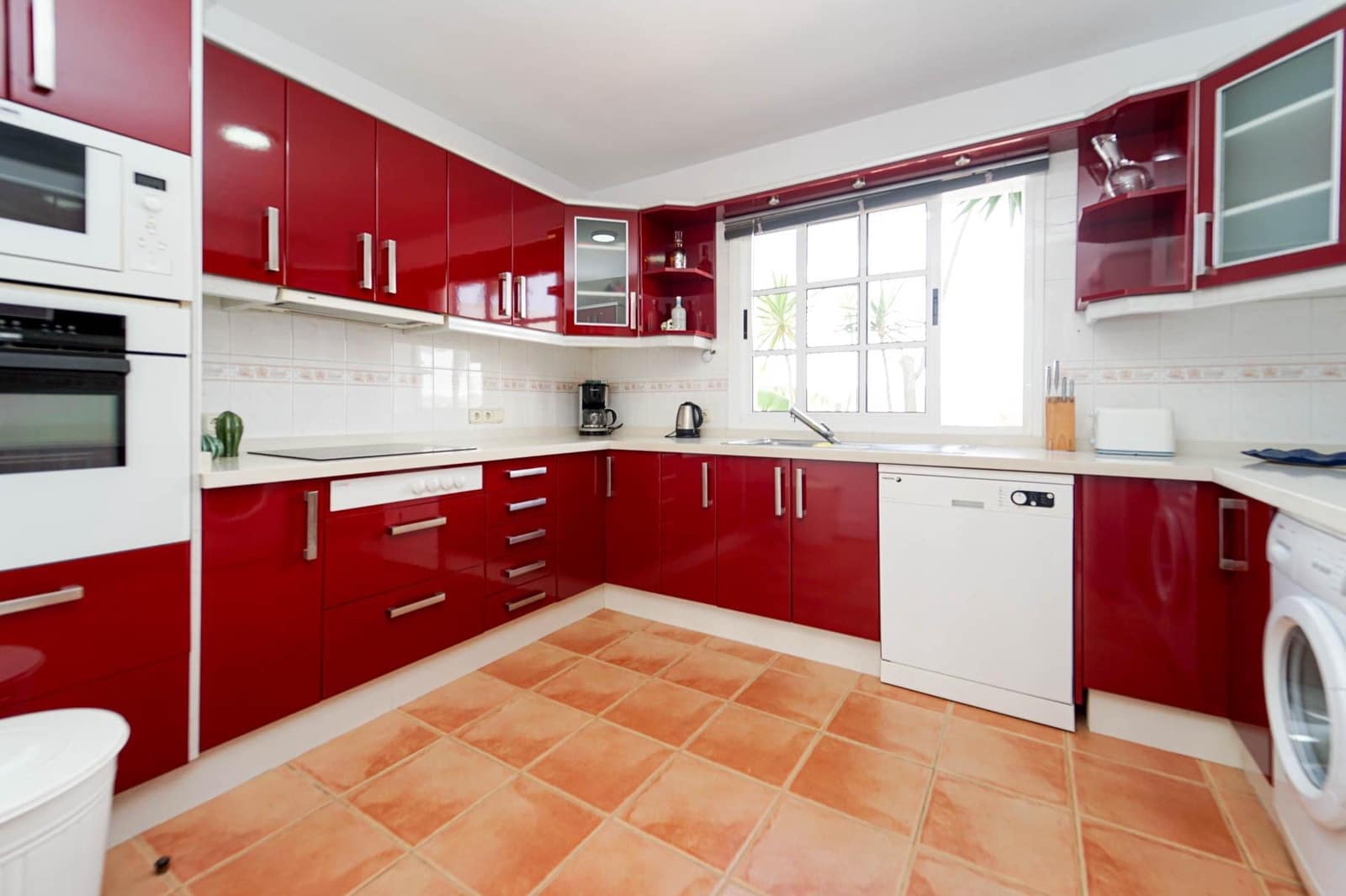 4 bedroom Villa for sale in Puerto Rico with pool - € 1,350,000 (Ref: 9714861)