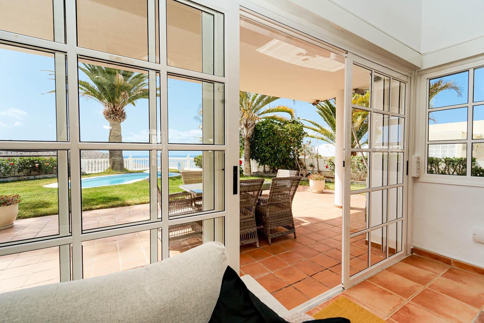 4 bedroom Villa for sale in Puerto Rico with pool - € 1,350,000 (Ref: 9714861)