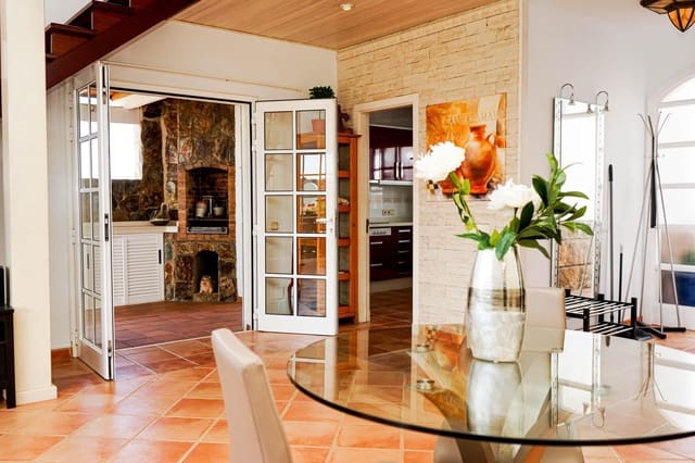 Chalet de 4 habitaciones en Puerto Rico, Mogán en venta con piscina - 1.350.000 € (Ref: 9714861)