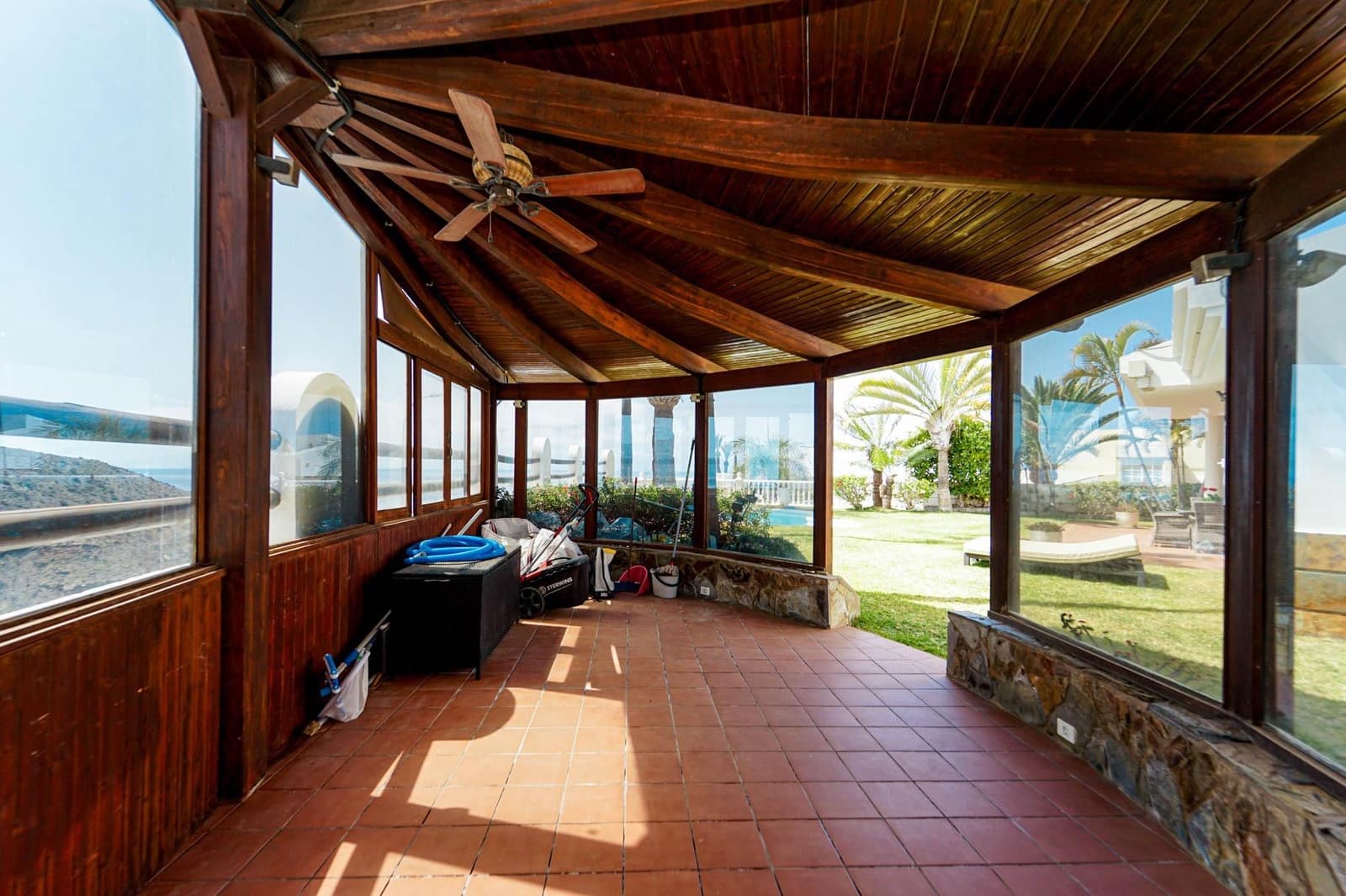 4 bedroom Villa for sale in Puerto Rico with pool - € 1,350,000 (Ref: 9714861)