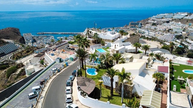 Chalet de 4 habitaciones en Puerto Rico, Mogán en venta con piscina - 1.350.000 € (Ref: 9714861)