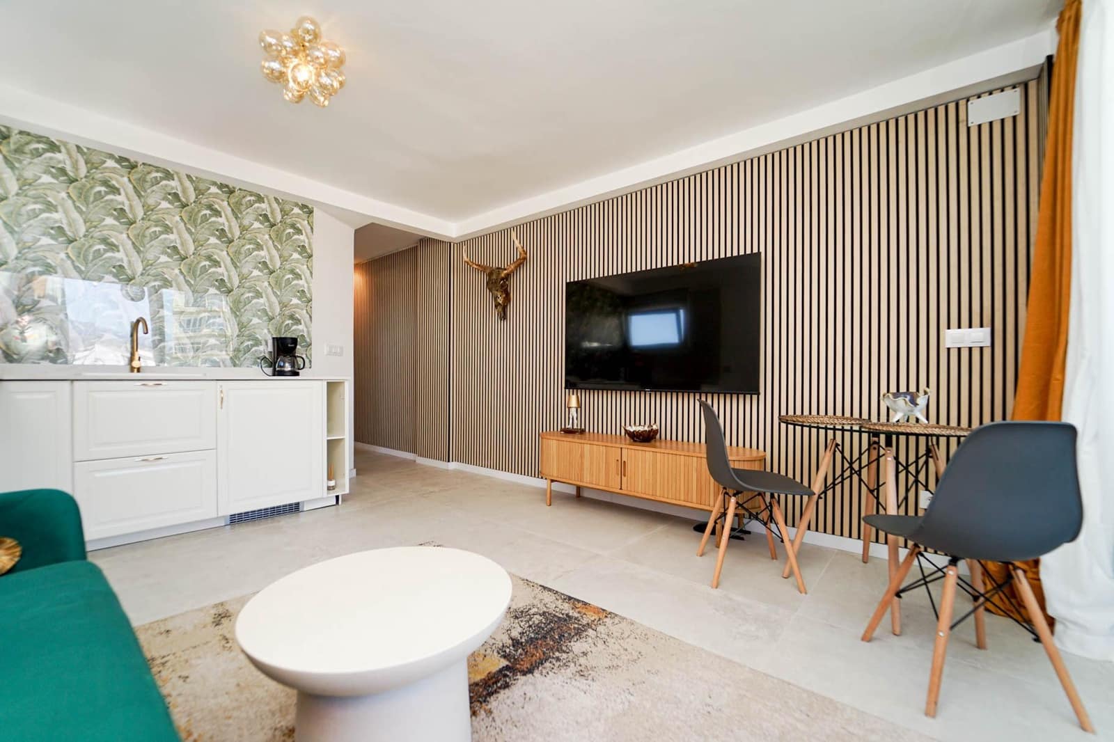 1 bedroom Apartment for sale in San Bartolome de Tirajana with pool - € 245,000 (Ref: 9788343)