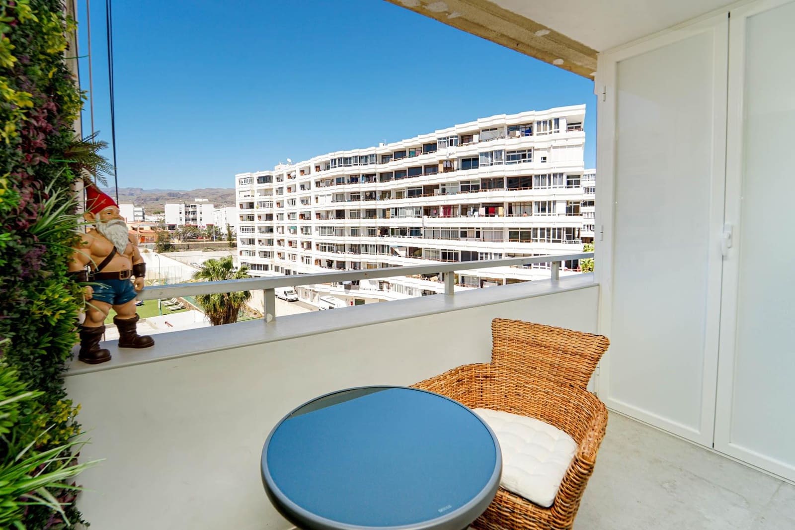 1 bedroom Apartment for sale in San Bartolome de Tirajana with pool - € 245,000 (Ref: 9788343)