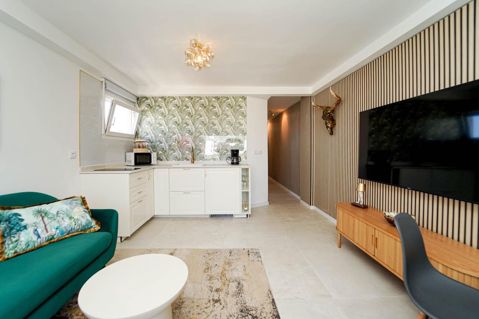 1 bedroom Apartment for sale in San Bartolome de Tirajana with pool - € 245,000 (Ref: 9788343)