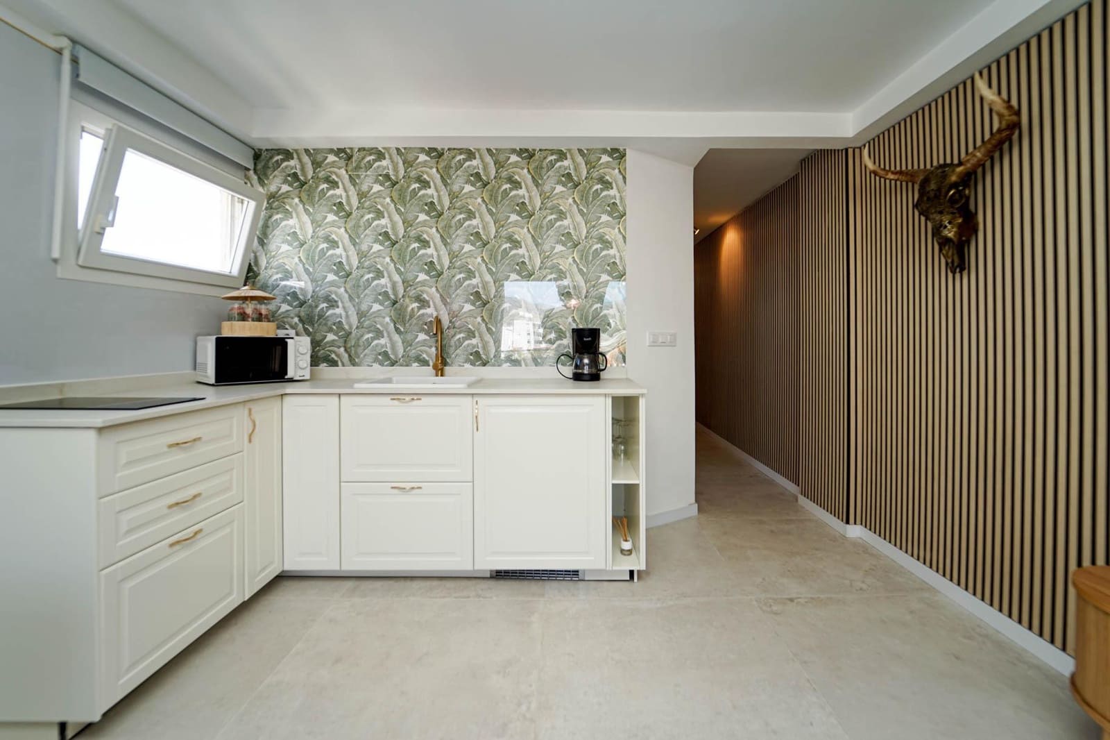 1 bedroom Apartment for sale in San Bartolome de Tirajana with pool - € 245,000 (Ref: 9788343)