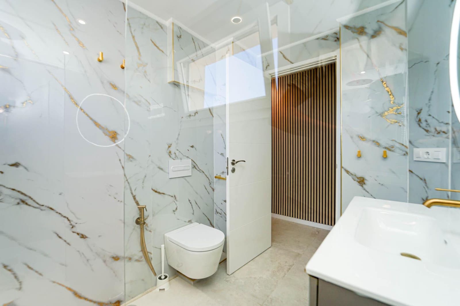 1 bedroom Apartment for sale in San Bartolome de Tirajana with pool - € 245,000 (Ref: 9788343)