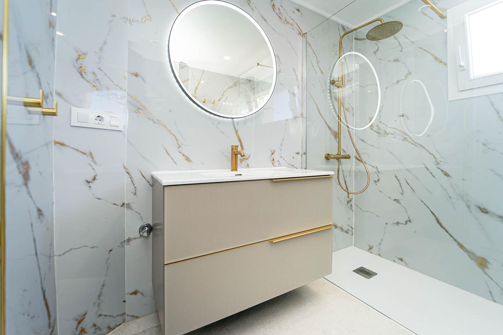 1 bedroom Apartment for sale in San Bartolome de Tirajana with pool - € 245,000 (Ref: 9788343)