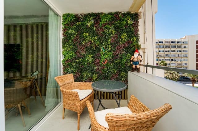 1 soverom Leilighet til salgs i San Bartolomé de Tirajana med svømmebasseng - € 245 000 (Ref: 9788343)