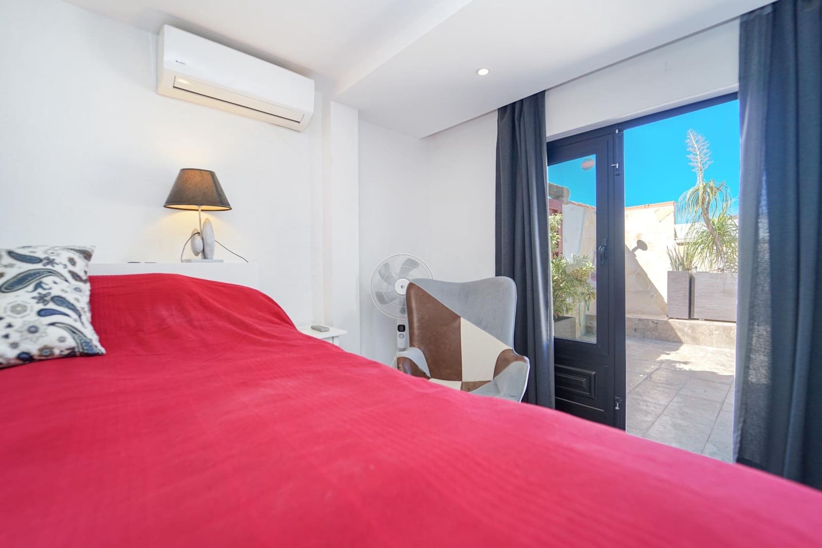 2 bedroom Bungalow for sale in Mogan with pool - € 469,000 (Ref: 9836621)