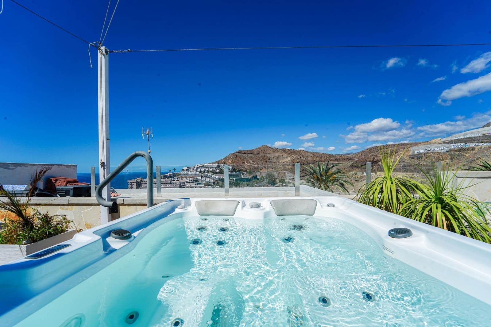 2 bedroom Bungalow for sale in Mogan with pool - € 469,000 (Ref: 9836621)