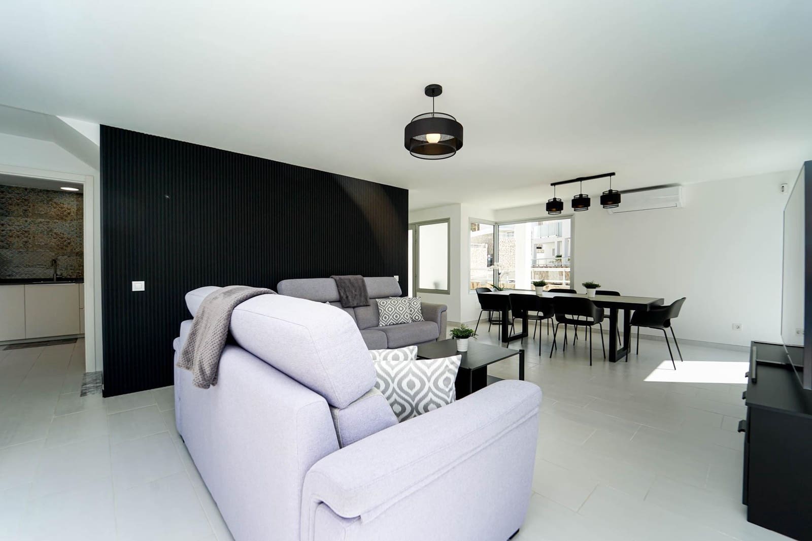 3 bedroom Villa for sale in Mogan with pool garage - € 925,000 (Ref: 9839161)
