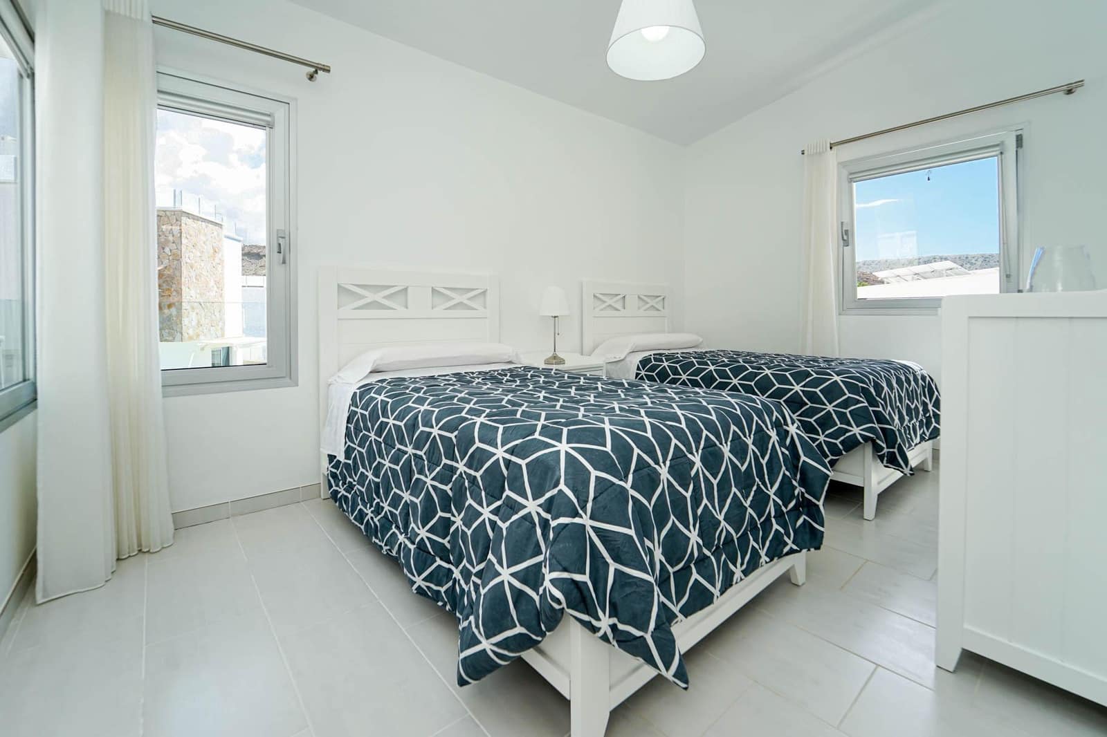3 bedroom Villa for sale in Mogan with pool garage - € 925,000 (Ref: 9839161)