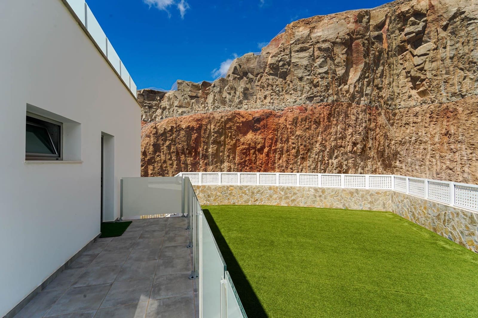 3 bedroom Villa for sale in Mogan with pool garage - € 925,000 (Ref: 9839161)