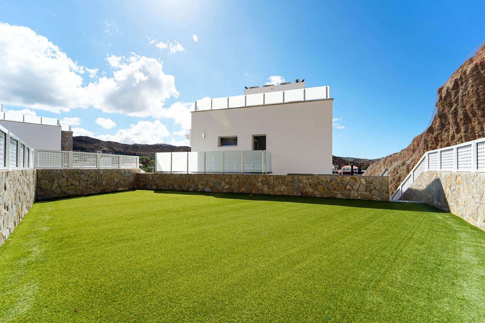 3 bedroom Villa for sale in Mogan with pool garage - € 925,000 (Ref: 9839161)