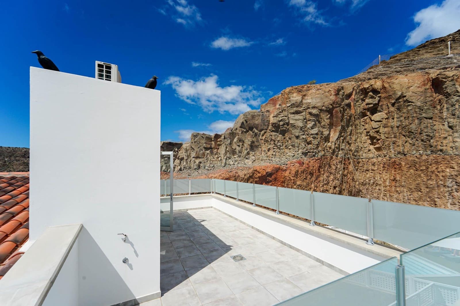 3 bedroom Villa for sale in Mogan with pool garage - € 925,000 (Ref: 9839161)