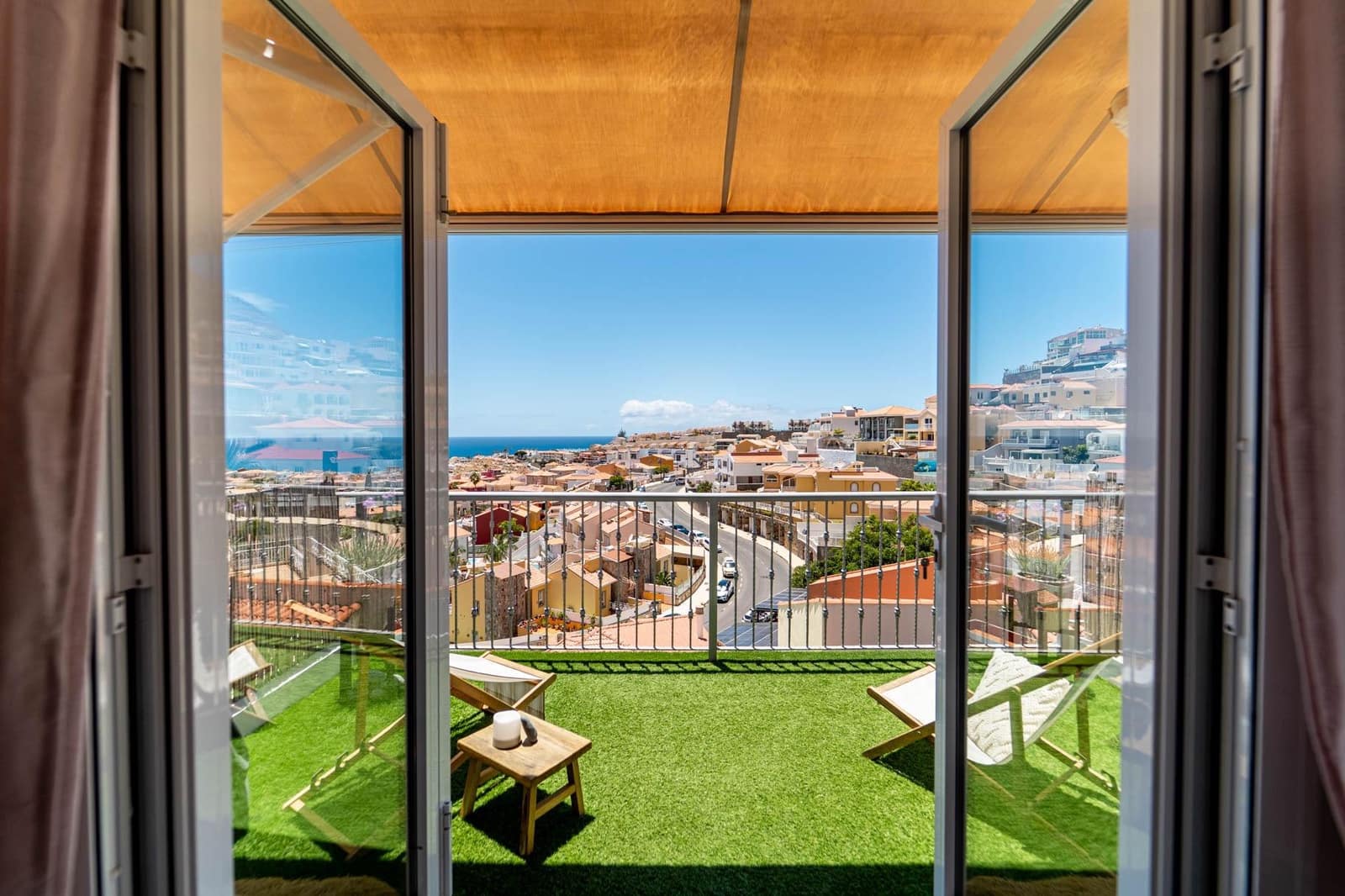 Adosado de 3 habitaciones en Arguineguín en venta con piscina garaje - 545.000 € (Ref: 9866939)