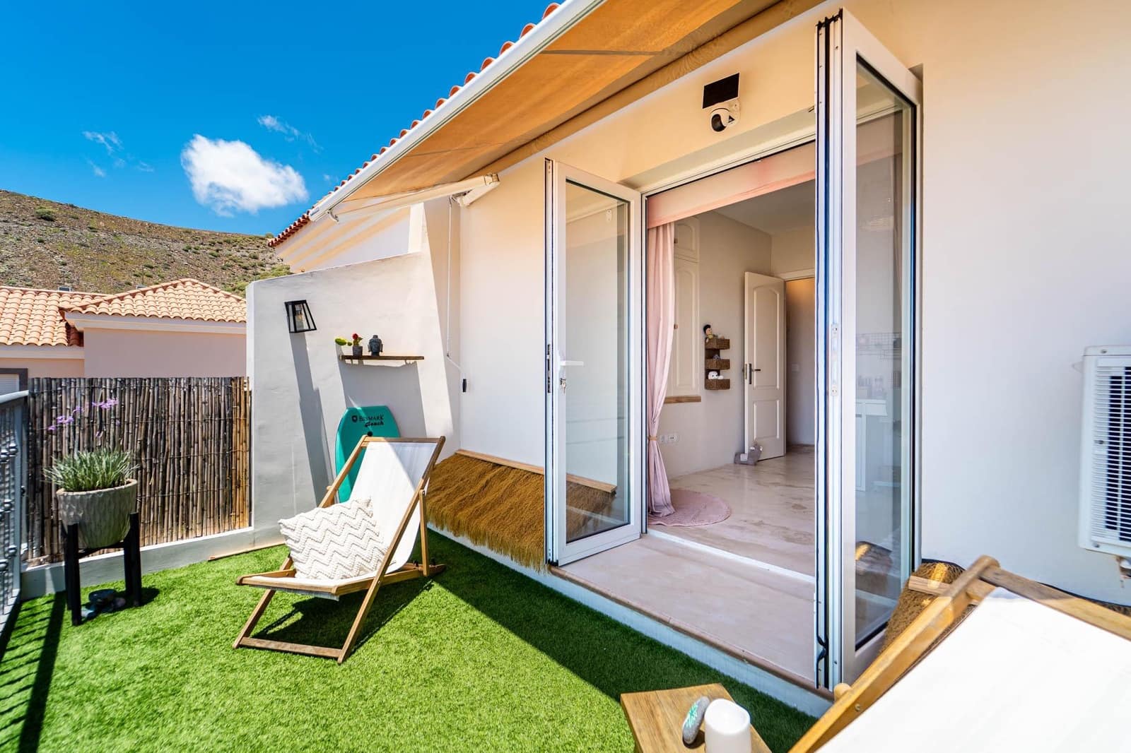 Adosado de 3 habitaciones en Arguineguín en venta con piscina garaje - 545.000 € (Ref: 9866939)