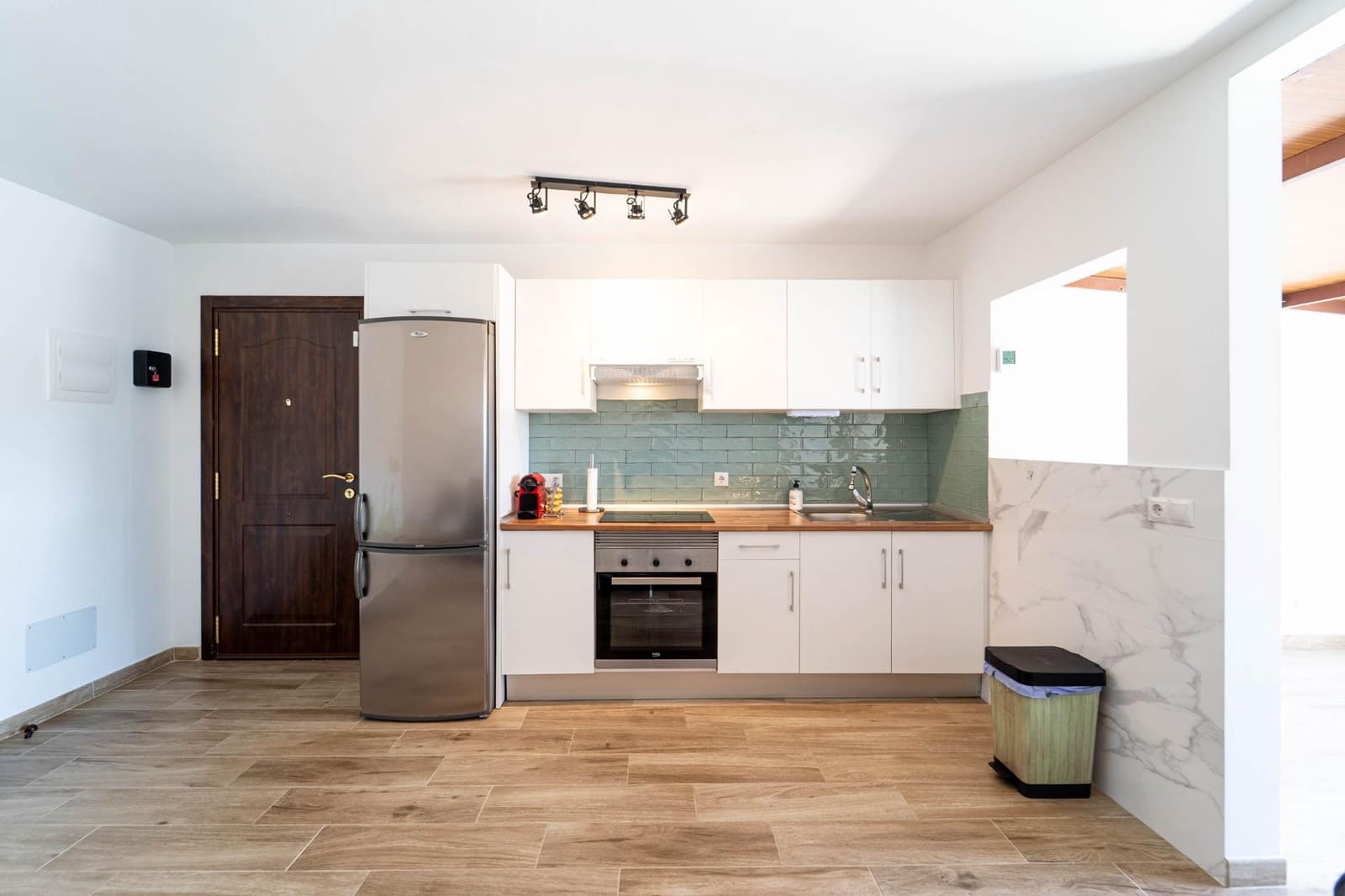 2 makuuhuone Huoneisto myytävänä paikassa Mogan mukana uima-altaan - 240 000 € (Ref: 9873426)