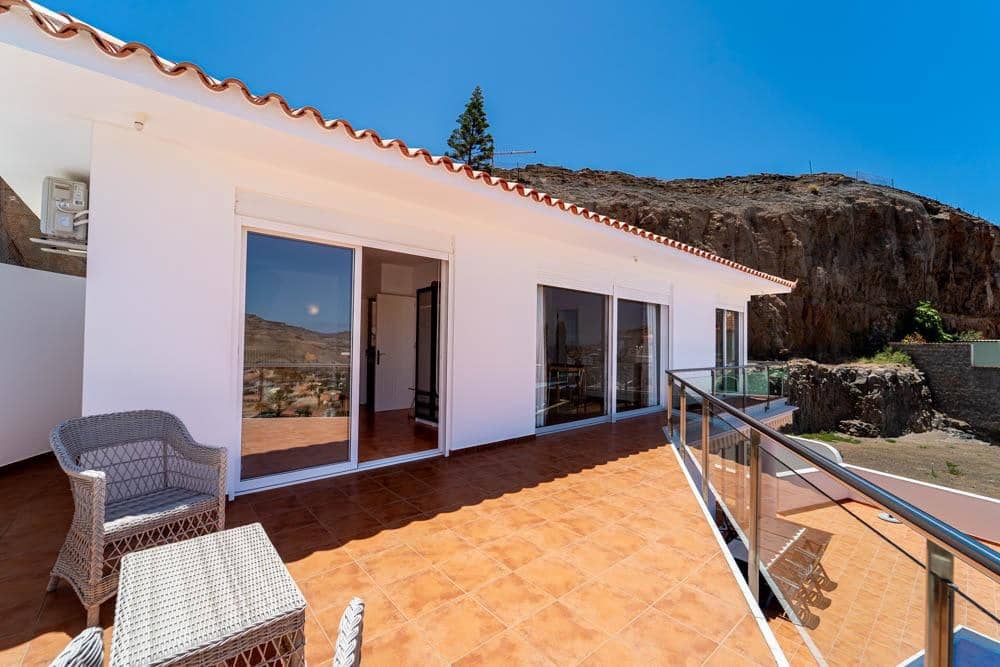 Chalet de 3 habitaciones en Tauro en venta con piscina garaje - 1.190.000 € (Ref: 9892267)