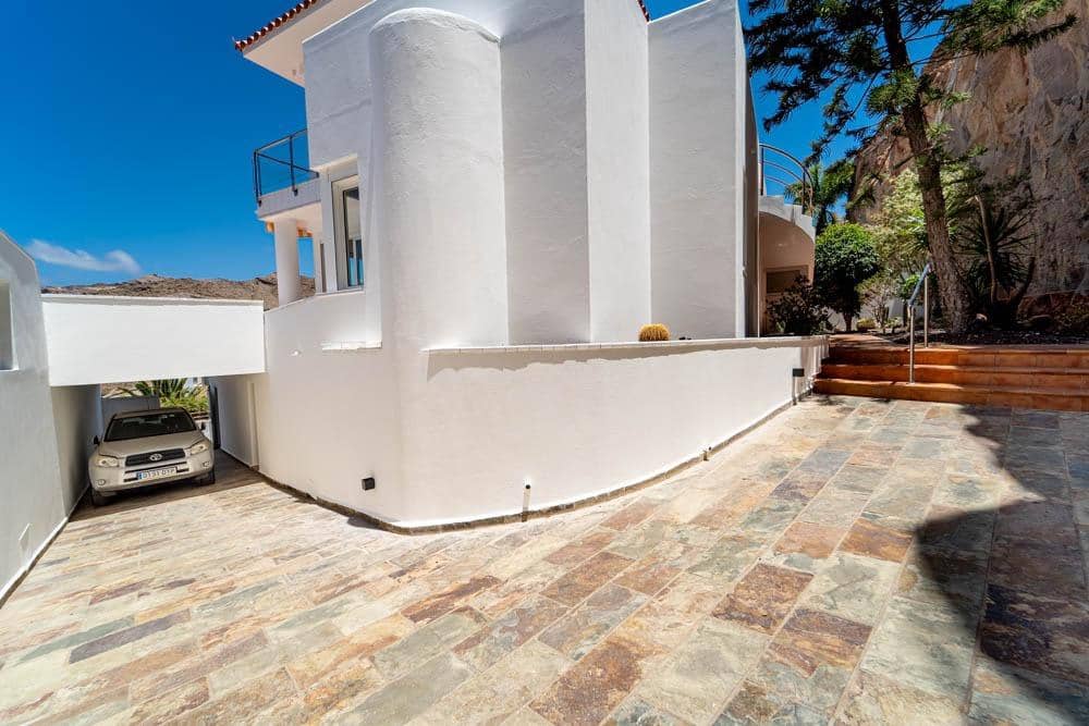 Chalet de 3 habitaciones en Tauro en venta con piscina garaje - 1.190.000 € (Ref: 9892267)