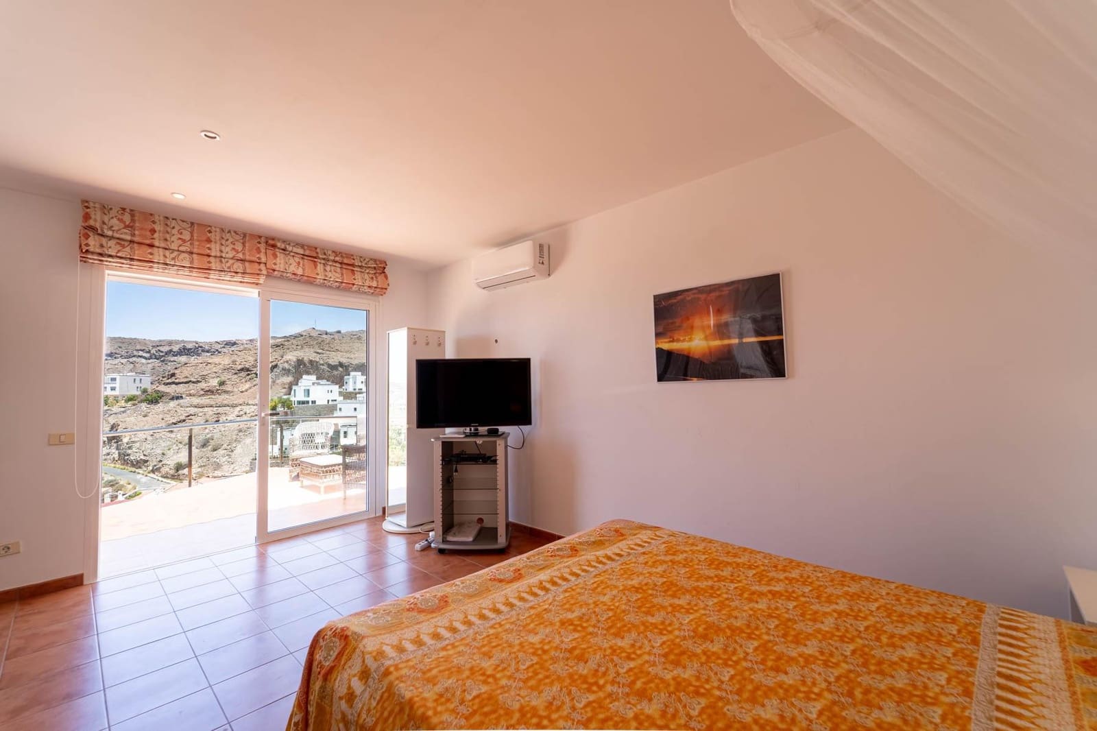 Chalet de 3 habitaciones en Tauro en venta con piscina garaje - 1.190.000 € (Ref: 9892267)