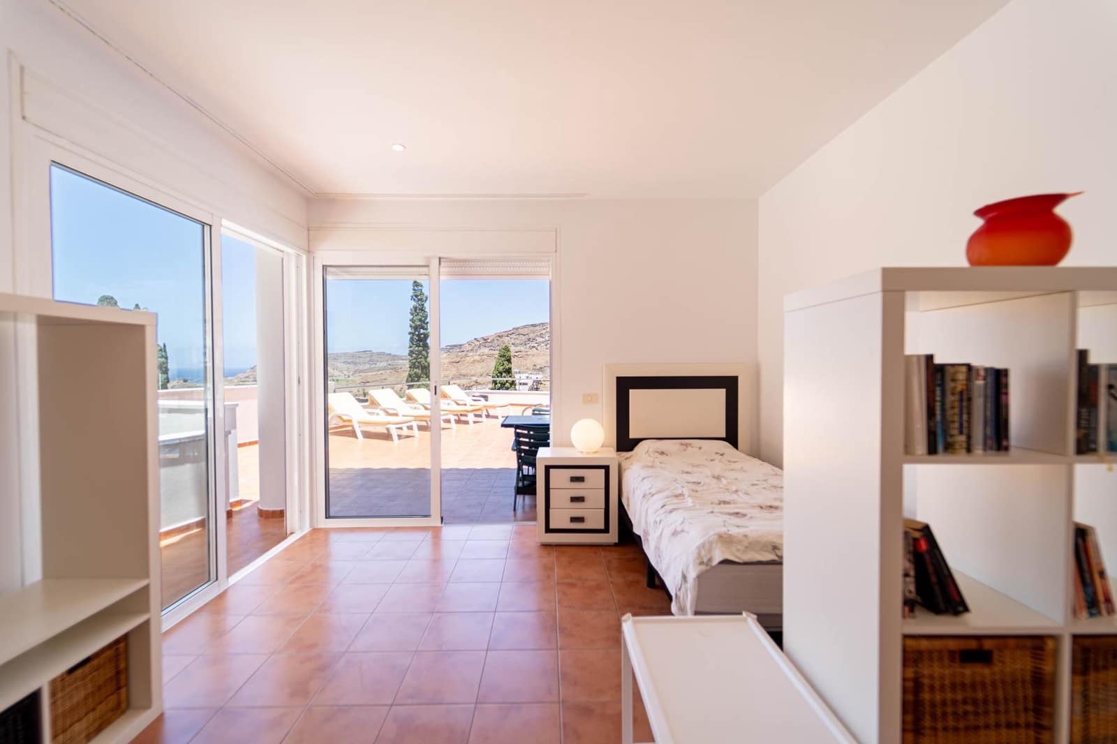 Chalet de 3 habitaciones en Tauro en venta con piscina garaje - 1.190.000 € (Ref: 9892267)
