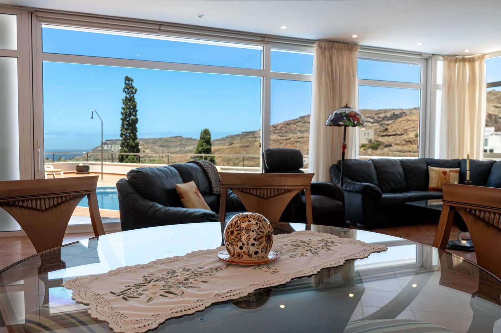 Chalet de 3 habitaciones en Tauro en venta con piscina garaje - 1.190.000 € (Ref: 9892267)
