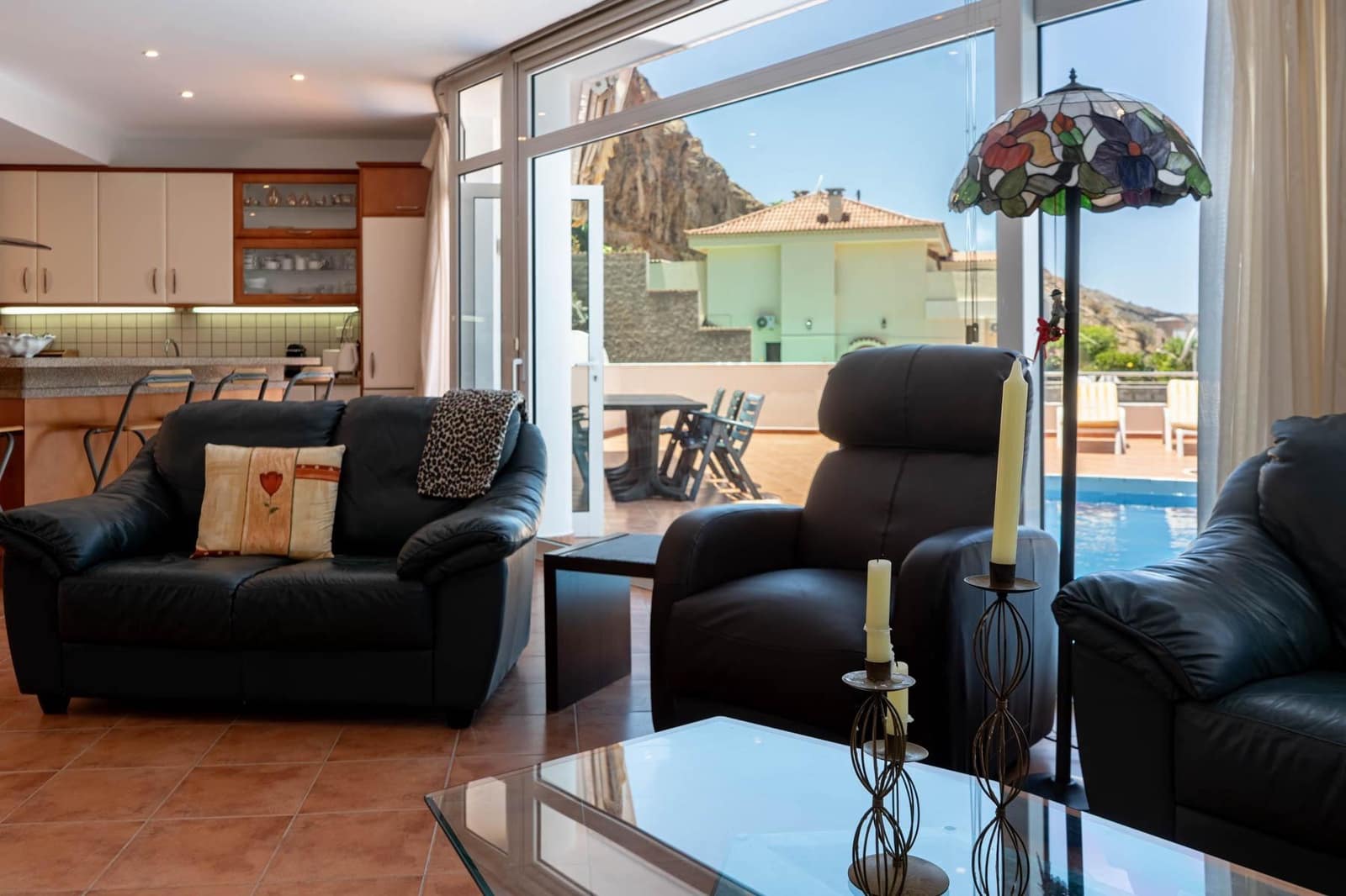 Chalet de 3 habitaciones en Tauro en venta con piscina garaje - 1.190.000 € (Ref: 9892267)