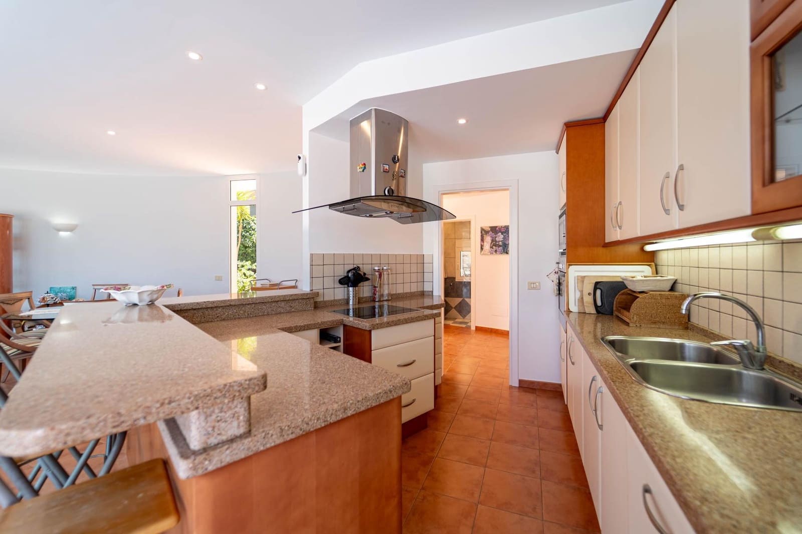 Chalet de 3 habitaciones en Tauro en venta con piscina garaje - 1.190.000 € (Ref: 9892267)