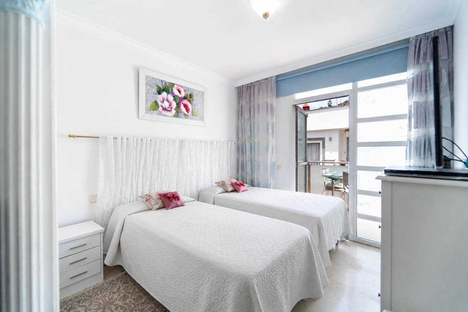 2 bedroom Penthouse for sale in Mogan with garage - € 595,000 (Ref: 9966603)
