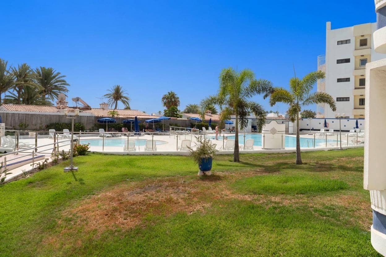 1 bedroom Apartment for sale in Playa del Ingles with pool - € 295,000 (Ref: 9994186)